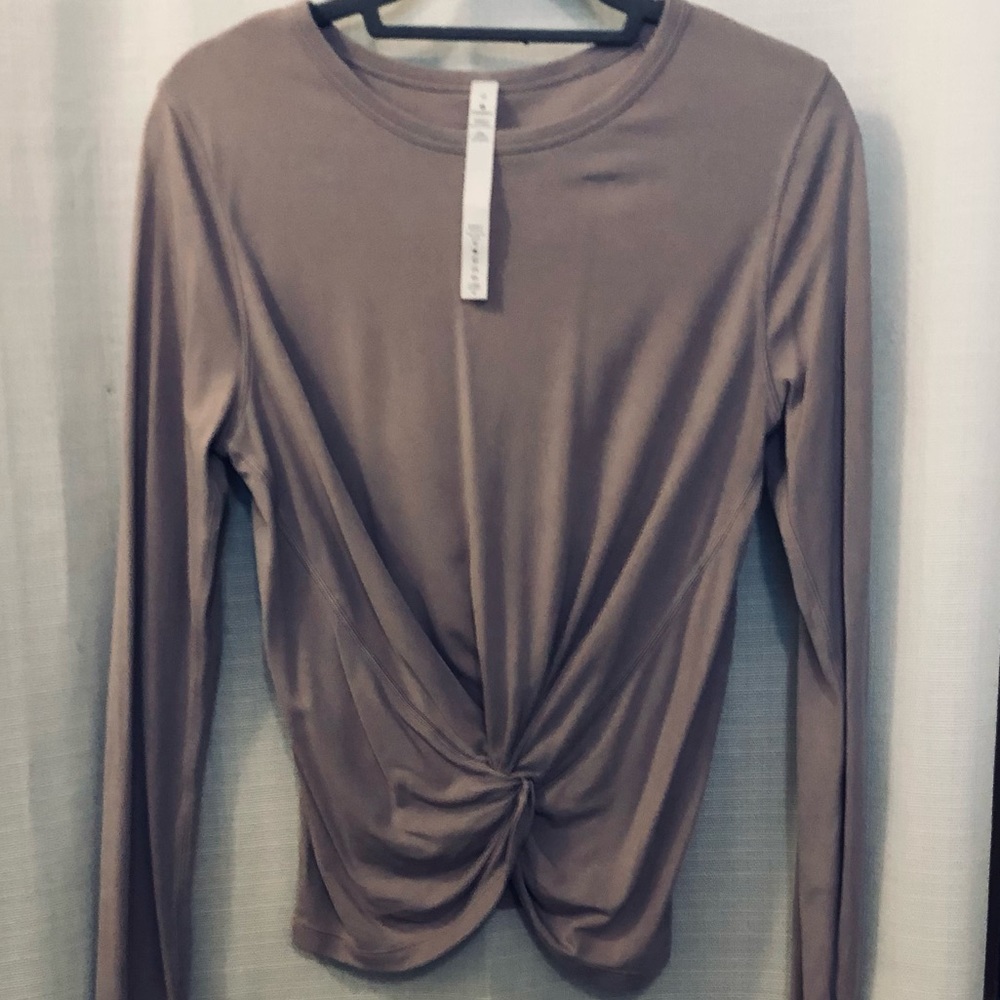 Lululemon lilac tuck and gather pullover. Worn once, like new